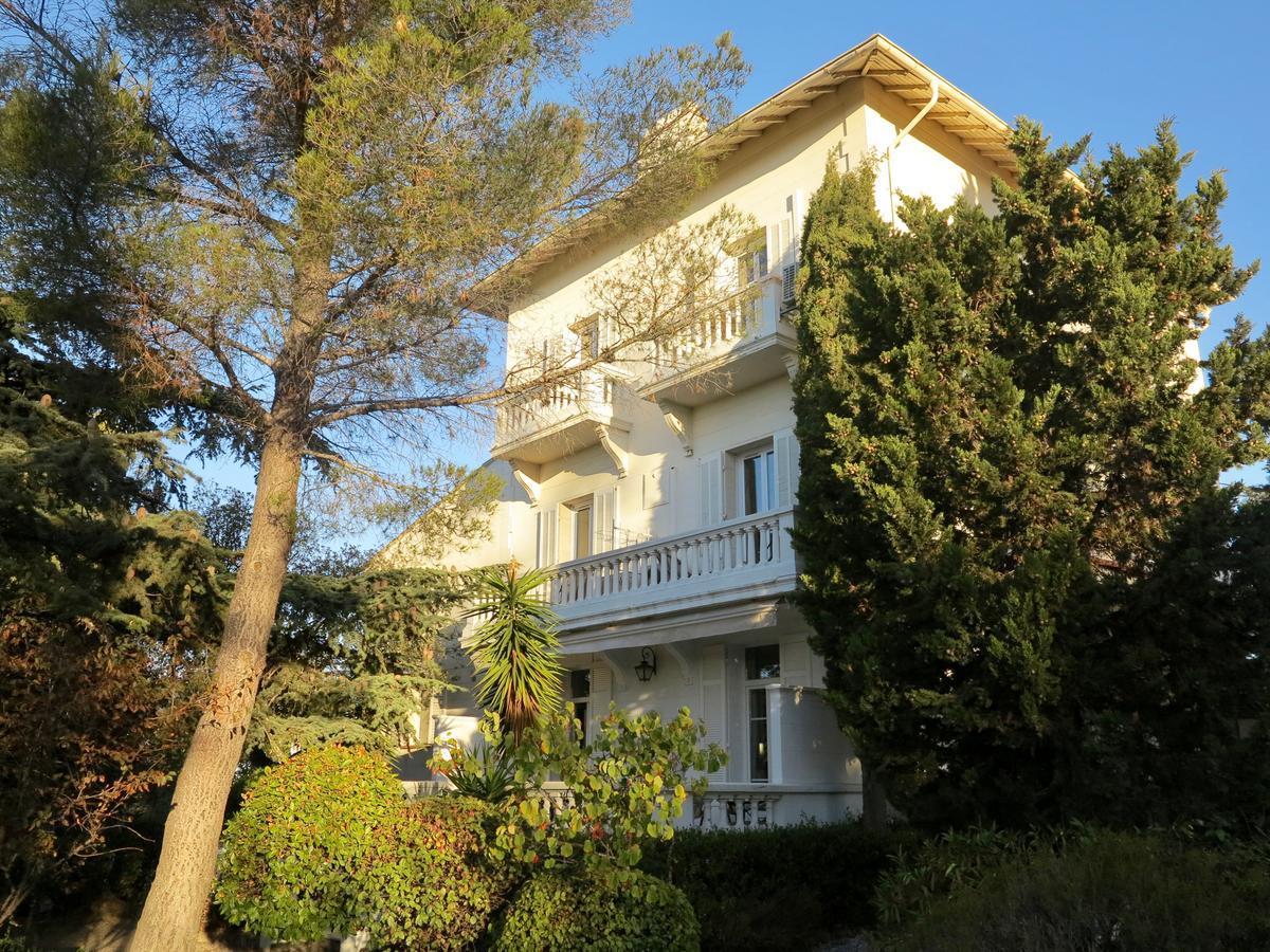 勒特姆特酒店和一室公寓 Saint-Raphaël 外观 照片